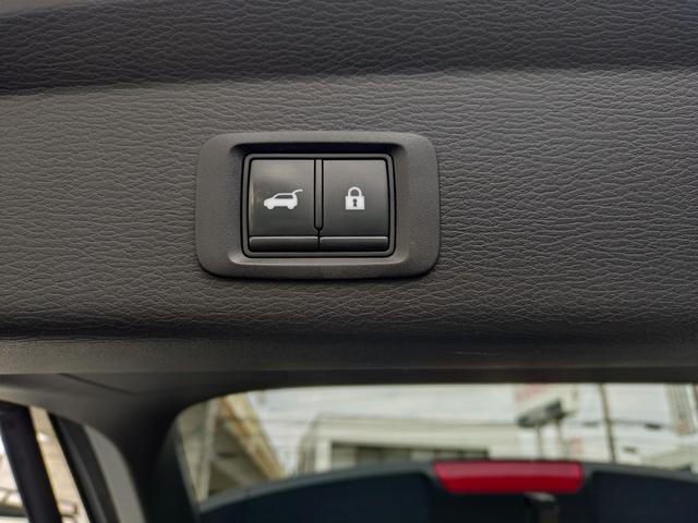 アウトランダーPHEV G ワンオーナー、全周囲モニター、ハーフレザーシート、ハンズフリーリアゲート、シーケンシャルウィンカー、ワイヤレス充電、純正20インチAW(15枚目)