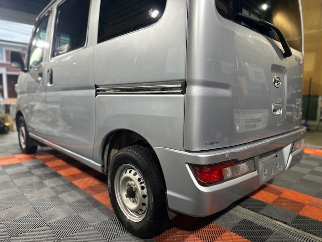 ハイゼットカーゴ ＤＸ　ＳＡＩＩＩ　禁煙車・ワンオーナー・記録簿・スマートアシスト３・ナビ・Ｂｌｕｅｔｏｏｔｈ・パワーウインドウ・キーレス・プライバシーガラス・保証書・取説（31枚目）
