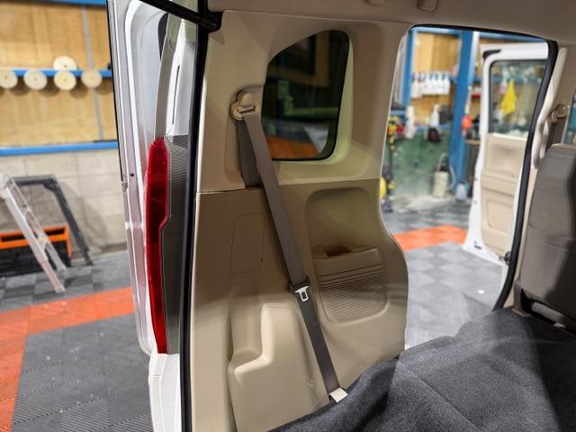 Ｎ－ＢＯＸ Ｇホンダセンシング　ワンオーナー・禁煙車・記録簿・衝突被害軽減ブレーキ・アダプティブクルーズコントロール・ナビ・バックカメラ・Ｂｌｕｅｔｏｏｔｈ・プッシュスタート・電動格納ミラー・スマートキー・ＥＴＣ・保証書・取説（64枚目）