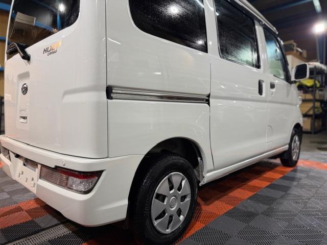 ハイゼットカーゴ クルーズＳＡＩＩＩ　ビジネスパッケージ・ワンオーナー・禁煙車・記録簿・ナビ・バックカメラ・電動格納ミラー・パワーウインドウ・キーレス・プライバシーガラス・保証書・取説（29枚目）