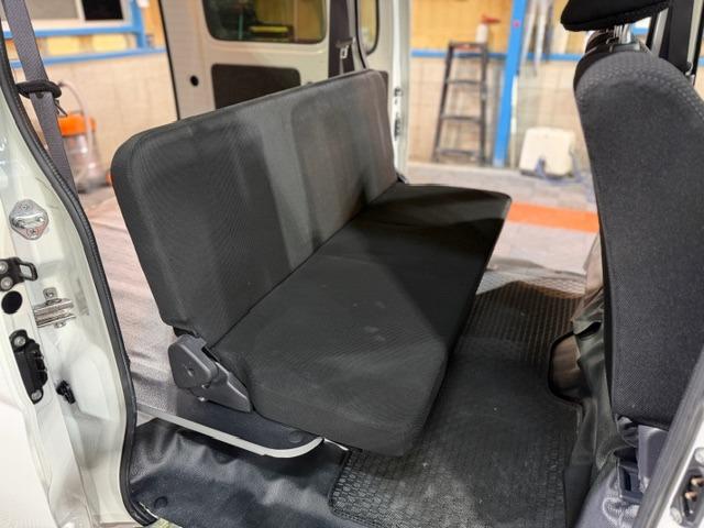 ハイゼットカーゴ クルーズＳＡＩＩＩ　ビジネスパッケージ・ワンオーナー・禁煙車・記録簿・ナビ・バックカメラ・電動格納ミラー・パワーウインドウ・キーレス・プライバシーガラス・保証書・取説（54枚目）