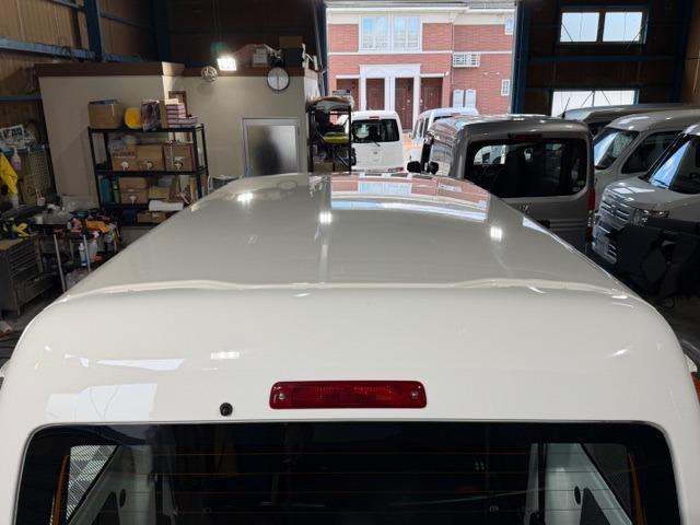 ハイゼットカーゴ スペシャルＳＡＩＩＩ　ワンオーナー・禁煙車・記録簿・純正ＬＥＤヘッドライト・オートライト・４速オートマ・スマートアシスト・オートハイビーム・アイドリングストップ・パワーウインドウ・ナビ・バックカメラ・Ｂｌｕｅｔｏｏｔｈ・（18枚目）