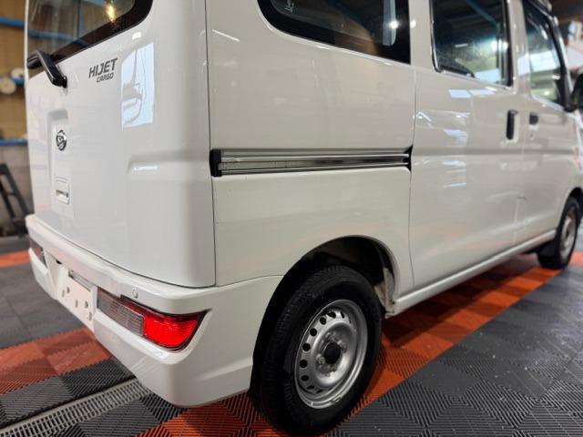 ハイゼットカーゴ スペシャルＳＡＩＩＩ　ワンオーナー・禁煙車・記録簿・純正ＬＥＤヘッドライト・オートライト・４速オートマ・スマートアシスト・オートハイビーム・アイドリングストップ・パワーウインドウ・ナビ・バックカメラ・Ｂｌｕｅｔｏｏｔｈ・（29枚目）