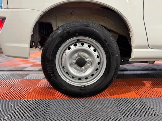 ハイゼットカーゴ スペシャルＳＡＩＩＩ　ワンオーナー・禁煙車・記録簿・純正ＬＥＤヘッドライト・オートライト・４速オートマ・スマートアシスト・オートハイビーム・アイドリングストップ・パワーウインドウ・ナビ・バックカメラ・Ｂｌｕｅｔｏｏｔｈ・（36枚目）