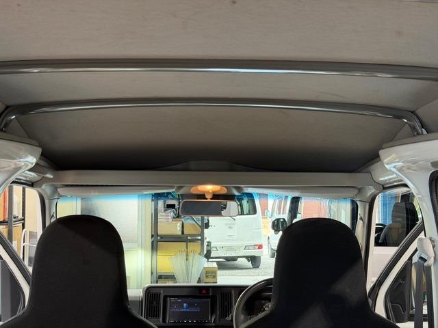 ハイゼットカーゴ スペシャルＳＡＩＩＩ　ワンオーナー・禁煙車・記録簿・純正ＬＥＤヘッドライト・オートライト・４速オートマ・スマートアシスト・オートハイビーム・アイドリングストップ・パワーウインドウ・ナビ・バックカメラ・Ｂｌｕｅｔｏｏｔｈ・（53枚目）