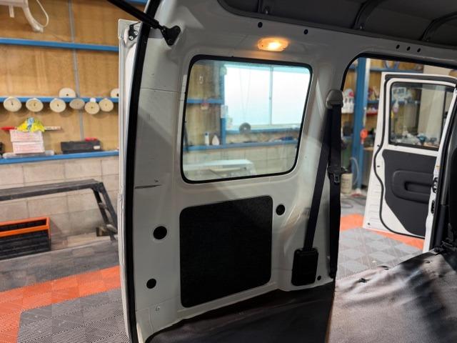 ハイゼットカーゴ スペシャルＳＡＩＩＩ　ワンオーナー・禁煙車・記録簿・純正ＬＥＤヘッドライト・オートライト・４速オートマ・スマートアシスト・オートハイビーム・アイドリングストップ・パワーウインドウ・ナビ・バックカメラ・Ｂｌｕｅｔｏｏｔｈ・（61枚目）