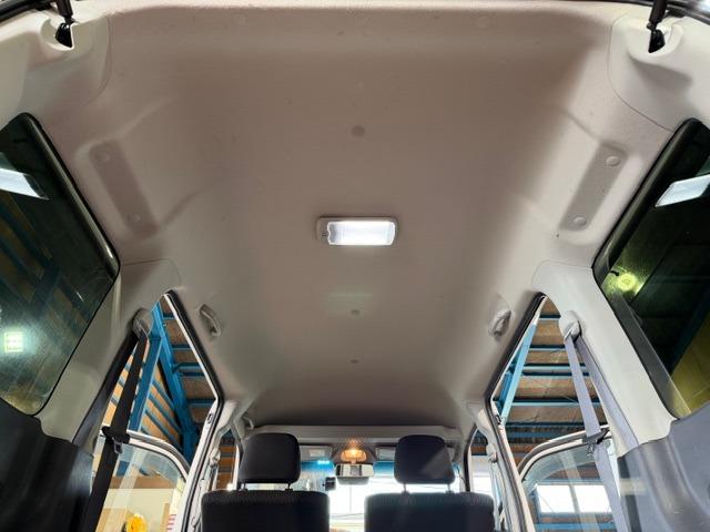 ハイゼットカーゴ クルーズＳＡＩＩＩ　ワンオーナー・４速オートマ・禁煙車・スマートアシスト３・メモリーナビ・バックカメラ・キーレス・電動格納ミラー・ＰＷ・プライバシーガラス・両側スライドドア・保証書・取説（59枚目）
