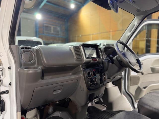 エブリイ ＰＡ　ワンオーナー・スズキセーフティサポート・デュアルカメラブレーキ・禁煙車・オートライト・メモリーナビ・バックカメラ・タコメーター・パーキングソナー・集中ロック・両側スライドドア・保証書・取説（42枚目）