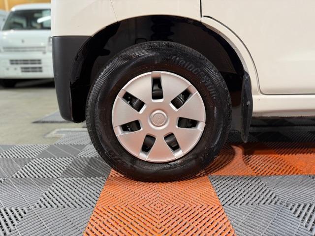 ハイゼットカーゴ クルーズＳＡＩＩＩ　ワンオーナー・記録簿・スマートアシスト３・禁煙車・メモリーナビ・バックカメラ・キーレス・電動格納ミラー・全席ＰＷ・オーバーヘッドシェルフ・両側スライドドア・保証書・取説（35枚目）