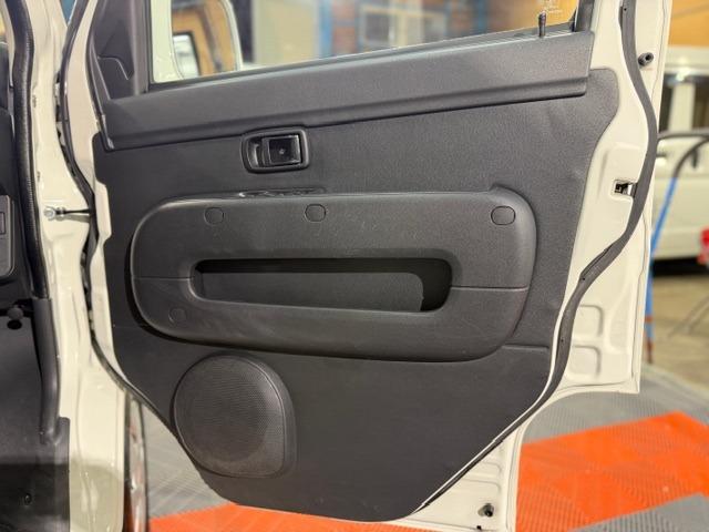 ハイゼットカーゴ クルーズＳＡＩＩＩ　ワンオーナー・記録簿・スマートアシスト３・禁煙車・メモリーナビ・バックカメラ・キーレス・電動格納ミラー・全席ＰＷ・オーバーヘッドシェルフ・両側スライドドア・保証書・取説（39枚目）