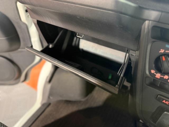 ハイゼットカーゴ クルーズＳＡＩＩＩ　ワンオーナー・記録簿・スマートアシスト３・禁煙車・メモリーナビ・バックカメラ・キーレス・電動格納ミラー・全席ＰＷ・オーバーヘッドシェルフ・両側スライドドア・保証書・取説（52枚目）