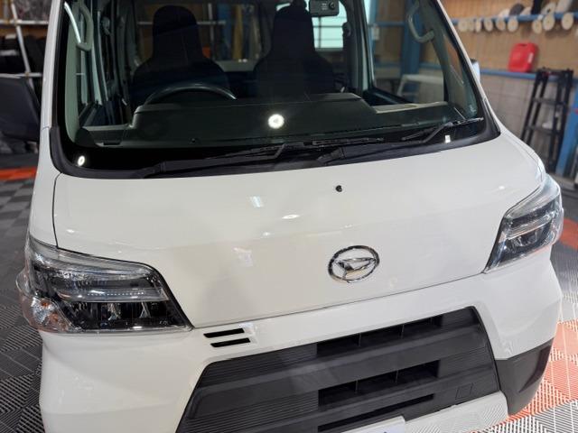 ハイゼットカーゴ ＤＸ　ＳＡＩＩＩ　ワンオーナー・禁煙車・記録簿・純正ＬＥＤヘッドライト・スマートアシスト・オートライト・ナビ・Ｂｌｕｅｔｏｏｔｈ・フルセグＴＶ・パワーウインドウ・キーレス・ＰＶガラス・荷室マット新品・保証書・取説（26枚目）