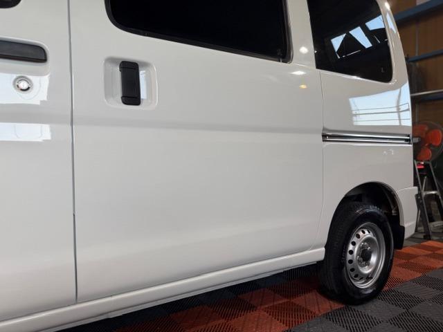 ハイゼットカーゴ ＤＸ　ＳＡＩＩＩ　ワンオーナー・禁煙車・記録簿・純正ＬＥＤヘッドライト・スマートアシスト・オートライト・ナビ・Ｂｌｕｅｔｏｏｔｈ・フルセグＴＶ・パワーウインドウ・キーレス・ＰＶガラス・荷室マット新品・保証書・取説（32枚目）