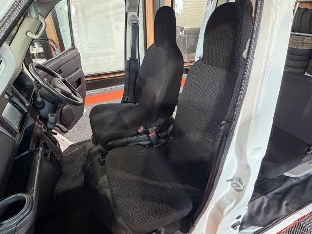 ハイゼットカーゴ ＤＸ　ＳＡＩＩＩ　ワンオーナー・禁煙車・記録簿・純正ＬＥＤヘッドライト・スマートアシスト・オートライト・ナビ・Ｂｌｕｅｔｏｏｔｈ・フルセグＴＶ・パワーウインドウ・キーレス・ＰＶガラス・荷室マット新品・保証書・取説（44枚目）