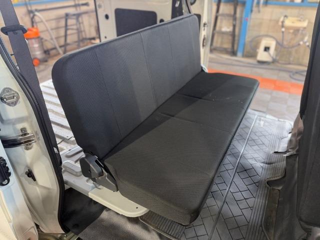 ハイゼットカーゴ ＤＸ　ＳＡＩＩＩ　ワンオーナー・禁煙車・記録簿・純正ＬＥＤヘッドライト・スマートアシスト・オートライト・ナビ・Ｂｌｕｅｔｏｏｔｈ・フルセグＴＶ・パワーウインドウ・キーレス・ＰＶガラス・荷室マット新品・保証書・取説（57枚目）