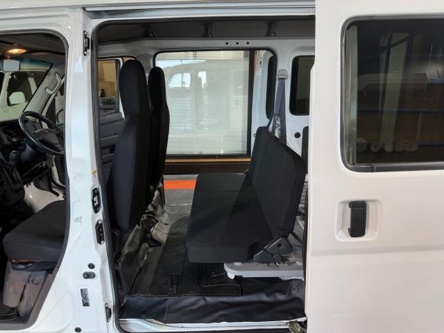 ハイゼットカーゴ ＤＸ　ＳＡＩＩＩ　ワンオーナー・禁煙車・記録簿・純正ＬＥＤヘッドライト・スマートアシスト・オートライト・ナビ・Ｂｌｕｅｔｏｏｔｈ・フルセグＴＶ・パワーウインドウ・キーレス・ＰＶガラス・荷室マット新品・保証書・取説（58枚目）