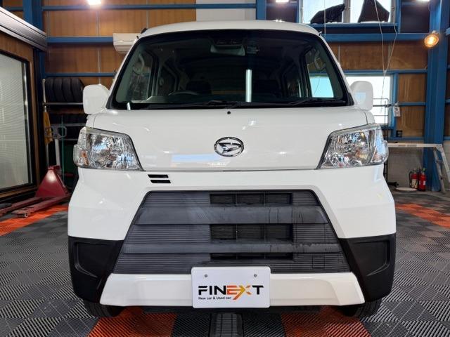 ハイゼットカーゴ クルーズSAIII ビジネスパッケージ・禁煙車・電動格納ミラー・フルフラットシート・パワーウインドウ・キーレス・プライバシーガラス・ディスプレイオーディオ・バックカメラ・アイドリングストップ・オートハイビーム(5枚目)