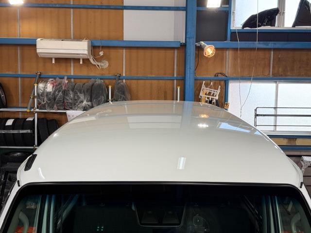 ハイゼットカーゴ クルーズSAIII ビジネスパッケージ・禁煙車・電動格納ミラー・フルフラットシート・パワーウインドウ・キーレス・プライバシーガラス・ディスプレイオーディオ・バックカメラ・アイドリングストップ・オートハイビーム(17枚目)