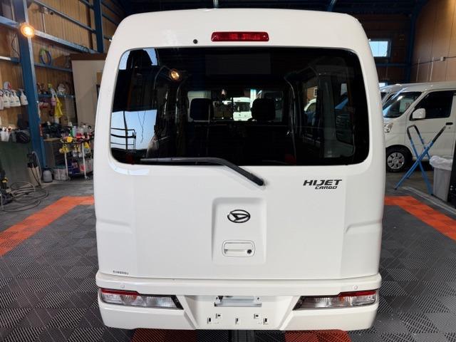 ハイゼットカーゴ クルーズSAIII ビジネスパッケージ・禁煙車・電動格納ミラー・フルフラットシート・パワーウインドウ・キーレス・プライバシーガラス・ディスプレイオーディオ・バックカメラ・アイドリングストップ・オートハイビーム(31枚目)