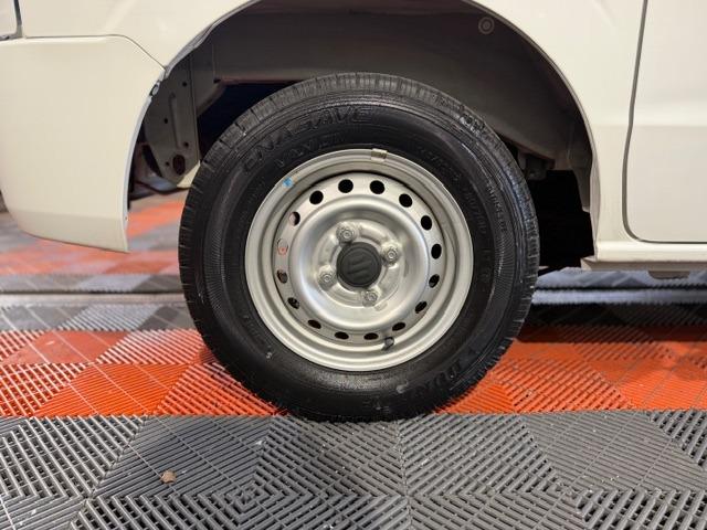 エブリイ PC ワンオーナー・走行946キロ・メモリーナビ・地デジTV・キーレス・スペアキー・パワーウィンドウ・プライバシーガラス・オーバーヘッドシェルフ・両側スライドドア・タイミングチェーンエンジン・保証書・取説(35枚目)