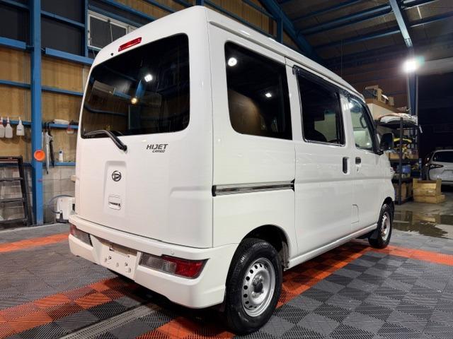 ハイゼットカーゴ ＤＸ　ＳＡＩＩＩ　ワンオーナー・スマートアシスト３・パーキングソナー・フルＬＥＤヘッドライト・キーレス・ＰＷ・プライバシーガラス・メモリーナビ・Ｂｌｕｅｔｏｏｔｈオーディオ・両側スライドドア・保証書・取説（16枚目）