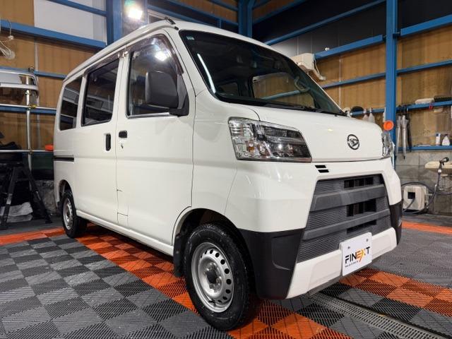 ハイゼットカーゴ ＤＸ　ＳＡＩＩＩ　記録簿・納車時新品タイヤ・純正ＬＥＤヘッドライト・オートライト・４速オートマ・スマートアシスト・アイドリングストップ・オートハイビーム・パワーウインドウ・キーレス・プライバシーガラス・保証書・取説（7枚目）