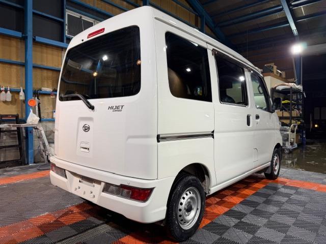 ハイゼットカーゴ ＤＸ　ＳＡＩＩＩ　記録簿・納車時新品タイヤ・純正ＬＥＤヘッドライト・オートライト・４速オートマ・スマートアシスト・アイドリングストップ・オートハイビーム・パワーウインドウ・キーレス・プライバシーガラス・保証書・取説（13枚目）