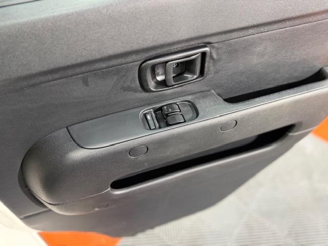 ハイゼットカーゴ ＤＸ　ＳＡＩＩＩ　記録簿・納車時新品タイヤ・純正ＬＥＤヘッドライト・オートライト・４速オートマ・スマートアシスト・アイドリングストップ・オートハイビーム・パワーウインドウ・キーレス・プライバシーガラス・保証書・取説（39枚目）