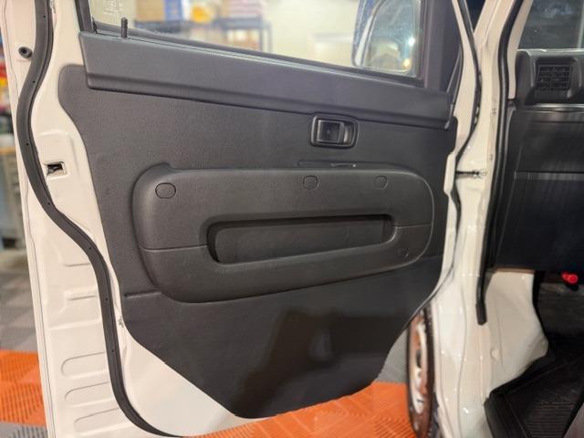 ハイゼットカーゴ ＤＸ　ＳＡＩＩＩ　記録簿・納車時新品タイヤ・純正ＬＥＤヘッドライト・オートライト・４速オートマ・スマートアシスト・アイドリングストップ・オートハイビーム・パワーウインドウ・キーレス・プライバシーガラス・保証書・取説（42枚目）