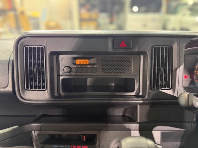 ハイゼットカーゴ DX SAIII 禁煙車・記録簿・純正LEDヘッドライト・スマートアシスト・4速オートマ・パワーウインドウ・キーレス・プライバシーガラス・保証書・取説(46枚目)