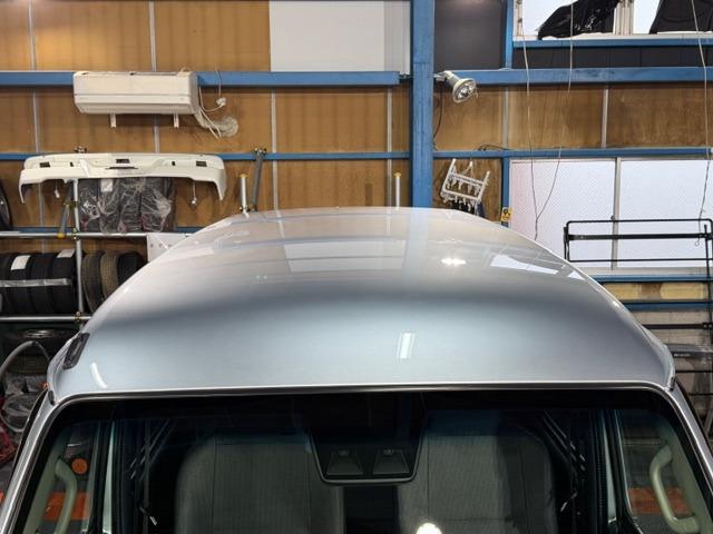 ハイゼットカーゴ スペシャルSAIII ワンオーナー・禁煙車・記録簿・純正LEDヘッドライト・スマートアシスト・4速オートマ・アイドリングストップ・オートハイビーム・社外オーディオ・ドアスピーカー・両側スライドドア・保証書・取説(16枚目)