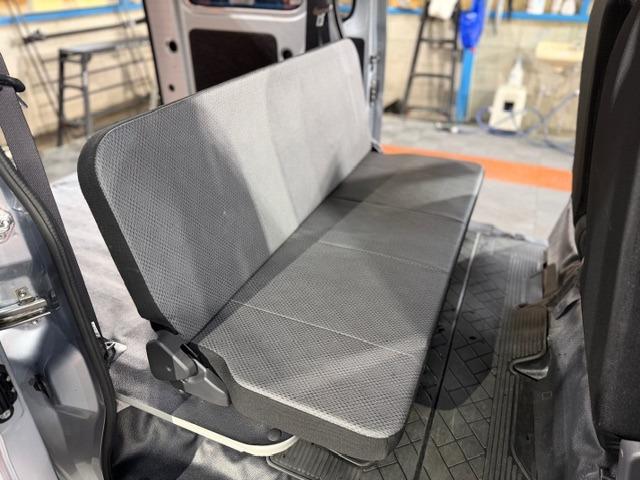 ハイゼットカーゴ スペシャルSAIII ワンオーナー・禁煙車・記録簿・純正LEDヘッドライト・スマートアシスト・4速オートマ・アイドリングストップ・オートハイビーム・社外オーディオ・ドアスピーカー・両側スライドドア・保証書・取説(53枚目)