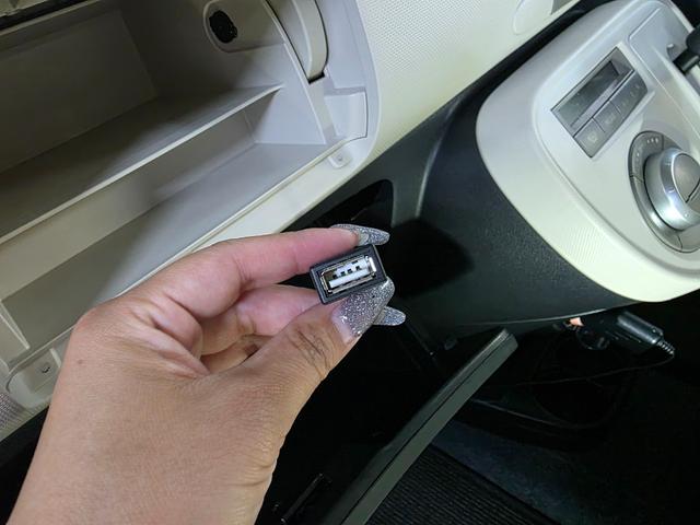 ミラココア ココアプラスＸ　後期　ミラー型ドラレコ前後　Ｂｌｕｅｔｏｏｔｈ　Ｂカメラ　ツートン　ＥＴＣ　フルセグ　オートＡＣ　スマートキー　エコアイドル　ルーフレール　修復歴なし　室内クリーニング済　車検Ｒ８　１１月（52枚目）
