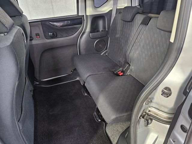 Ｎ－ＢＯＸカスタム Ｇ・ターボパッケージ　Ｂｌｕｅｔｏｏｔｈ接続　バックカメラ　クルーズコントロール　地デジ　両側パワスラ　パドルシフト　オートライト　タイミングチェーン　修復歴なし　プッシュスタート　オートエアコン　室内クリーニング済み（10枚目）