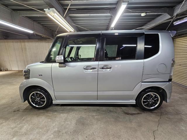 Ｎ－ＢＯＸカスタム Ｇ・ターボパッケージ　Ｂｌｕｅｔｏｏｔｈ接続　バックカメラ　クルーズコントロール　地デジ　両側パワスラ　パドルシフト　オートライト　タイミングチェーン　修復歴なし　プッシュスタート　オートエアコン　室内クリーニング済み（19枚目）