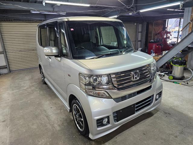 Ｎ－ＢＯＸカスタム Ｇ・ターボパッケージ　Ｂｌｕｅｔｏｏｔｈ接続　バックカメラ　クルーズコントロール　地デジ　両側パワスラ　パドルシフト　オートライト　タイミングチェーン　修復歴なし　プッシュスタート　オートエアコン　室内クリーニング済み（20枚目）