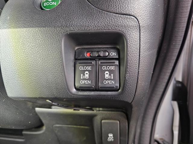 Ｎ－ＢＯＸカスタム Ｇ・ターボパッケージ　Ｂｌｕｅｔｏｏｔｈ接続　バックカメラ　クルーズコントロール　地デジ　両側パワスラ　パドルシフト　オートライト　タイミングチェーン　修復歴なし　プッシュスタート　オートエアコン　室内クリーニング済み（46枚目）