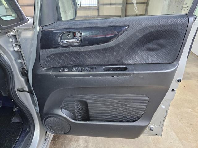 Ｎ－ＢＯＸカスタム Ｇ・ターボパッケージ　Ｂｌｕｅｔｏｏｔｈ接続　バックカメラ　クルーズコントロール　地デジ　両側パワスラ　パドルシフト　オートライト　タイミングチェーン　修復歴なし　プッシュスタート　オートエアコン　室内クリーニング済み（51枚目）
