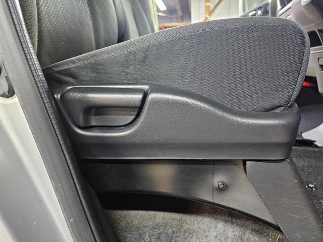 Ｎ－ＢＯＸカスタム Ｇ・ターボパッケージ　Ｂｌｕｅｔｏｏｔｈ接続　バックカメラ　クルーズコントロール　地デジ　両側パワスラ　パドルシフト　オートライト　タイミングチェーン　修復歴なし　プッシュスタート　オートエアコン　室内クリーニング済み（52枚目）