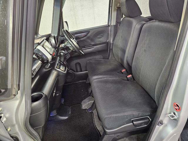 Ｎ－ＢＯＸカスタム Ｇ・ターボパッケージ　Ｂｌｕｅｔｏｏｔｈ接続　バックカメラ　クルーズコントロール　地デジ　両側パワスラ　パドルシフト　オートライト　タイミングチェーン　修復歴なし　プッシュスタート　オートエアコン　室内クリーニング済み（54枚目）