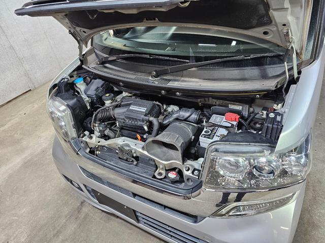 Ｎ－ＢＯＸカスタム Ｇ・ターボパッケージ　Ｂｌｕｅｔｏｏｔｈ接続　バックカメラ　クルーズコントロール　地デジ　両側パワスラ　パドルシフト　オートライト　タイミングチェーン　修復歴なし　プッシュスタート　オートエアコン　室内クリーニング済み（63枚目）