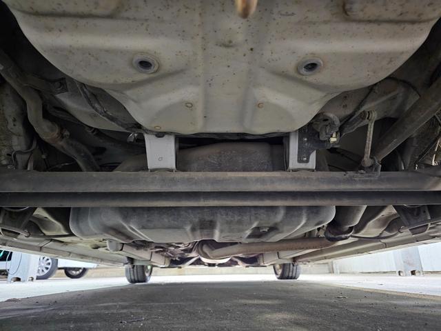 タント カスタムＲＳ　ローダウン　ＩＣターボ　新品ディスプレイオーディオ　Ｂｌｕｅｔｏｏｔｈ　ＣＡＲＰＬＡＹ　オプションウッドパネル　パワスラ　ＭＯＭＯステ　オーバーヘッドコンソール　タイミングチェーン　ＣＶＴＦ交換歴あり（32枚目）