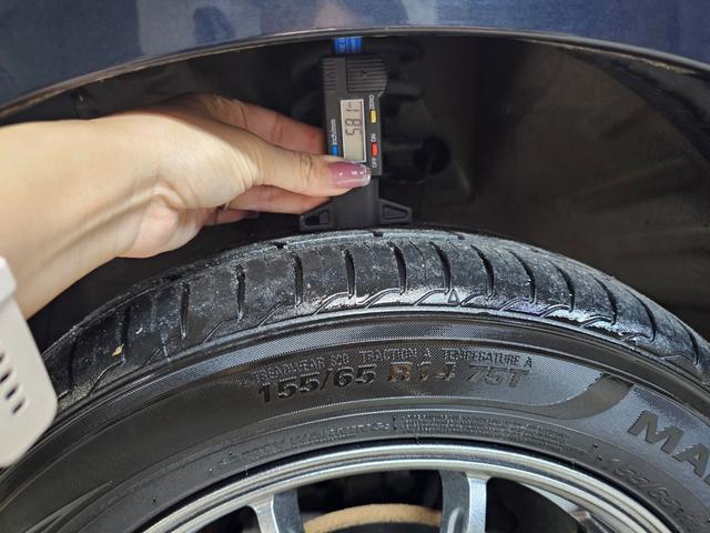 アルトラパン G 純正オプション ハーフエアロ スマートキー2個 社外アルミホイール プッシュスタート シートリフター タイミングチェーン 修復歴なし AA評価4点 室内クリーニング済み(27枚目)