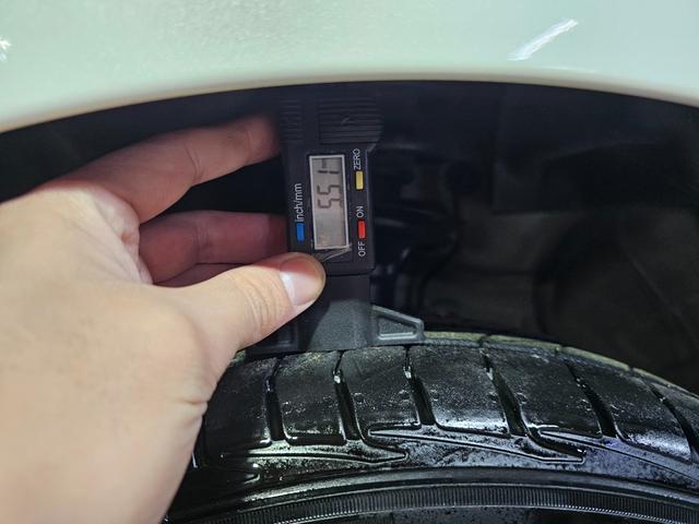 Ｎ－ＯＮＥ ツアラー・Ｌパッケージ　ターボ　クルーズコントロール　Ｂｌｕｅｔｏｏｔｈ接続　パドルシフト　フルセグ　シートリフター　スマートキー　オートライト　電格ミラー　アルミホイール　タイミングチェーン　車検Ｒ８　１２月まで（29枚目）