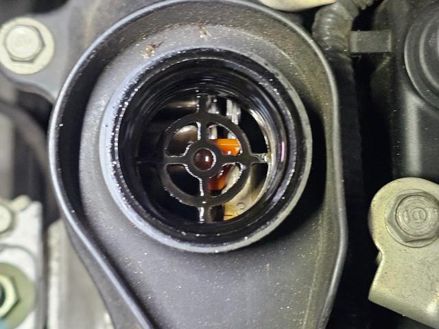 Ｎ－ＯＮＥ ツアラー・Ｌパッケージ　ターボ　クルーズコントロール　Ｂｌｕｅｔｏｏｔｈ接続　パドルシフト　フルセグ　シートリフター　スマートキー　オートライト　電格ミラー　アルミホイール　タイミングチェーン　車検Ｒ８　１２月まで（63枚目）