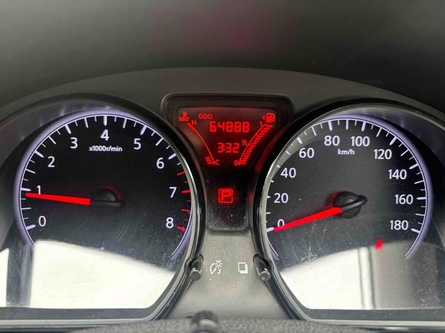 ノート Ｘ　全周囲カメラ　ナビ　スマートキー　アイドリングストップ　電動格納ミラー　ＣＶＴ　盗難防止システム　衝突安全ボディ　ＡＢＳ　ミュージックプレイヤー接続可　エアコン　パワーステアリング　パワーウィンドウ（25枚目）