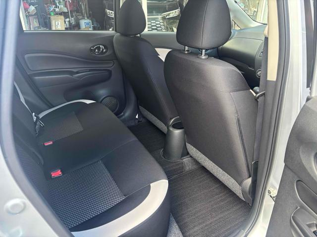 ノート Ｘ　ナビ　レーンアシスト　衝突被害軽減システム　アルミホイール　スマートキー　アイドリングストップ　電動格納ミラー　ＣＶＴ　盗難防止システム　衝突安全ボディ　ＡＢＳ　ＥＳＣ　ミュージックプレイヤー接続可（10枚目）