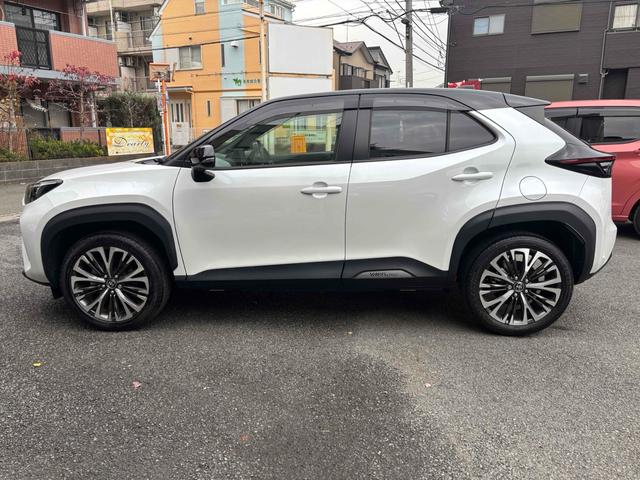 ヤリスクロス Z 全周囲カメラ クリアランスソナー オートクルーズコントロール レーンアシスト 衝突被害軽減システム ナビ オートマチックハイビーム オートライト LEDヘッドランプ 電動リアゲート アルミホイール(17枚目)