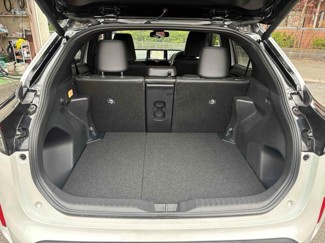 ヤリスクロス Z 全周囲カメラ クリアランスソナー オートクルーズコントロール レーンアシスト 衝突被害軽減システム ナビ オートマチックハイビーム オートライト LEDヘッドランプ 電動リアゲート アルミホイール(21枚目)