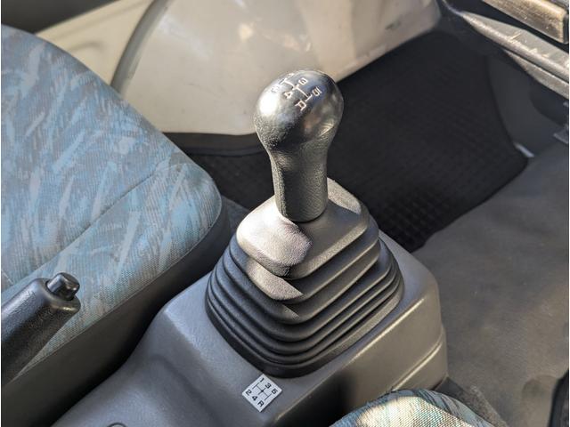 キャリイトラック KD パワステ エアコン 三方開(10枚目)